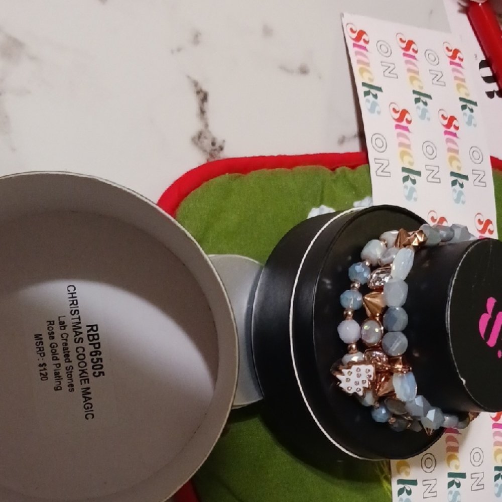 Charming Blue and Gold Bracelet